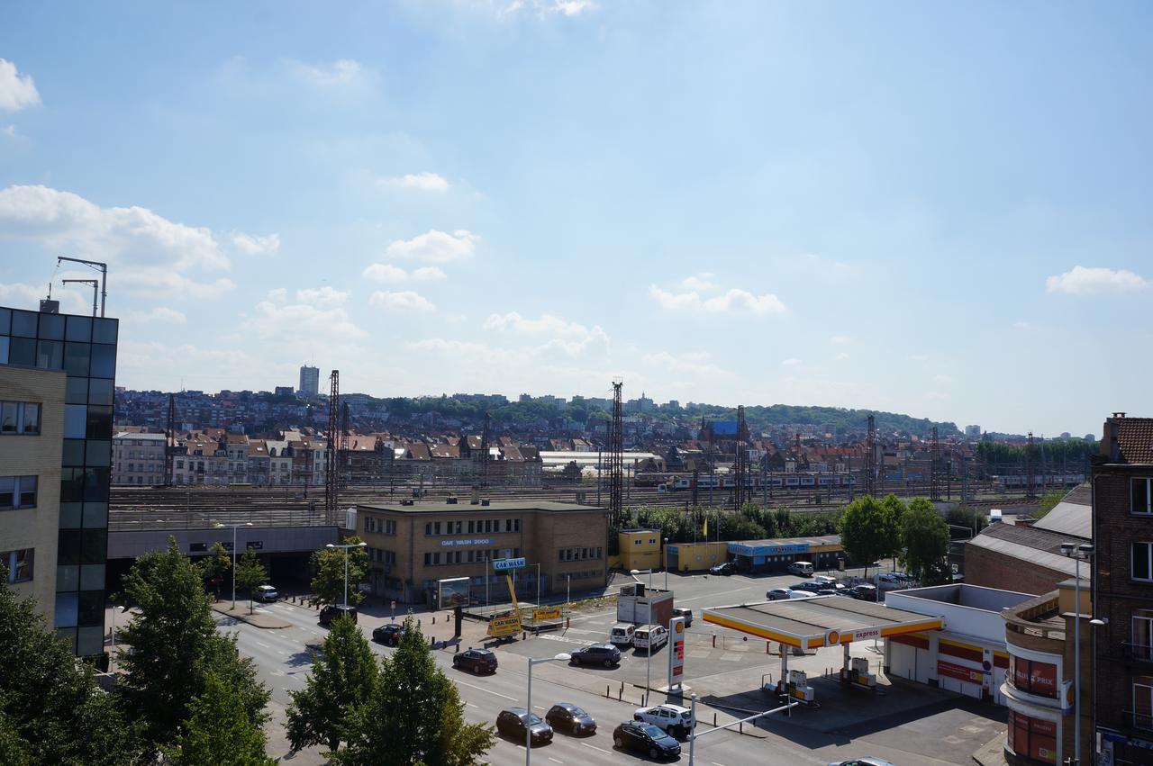Es Hostel Midi Saint-Gilles Экстерьер фото