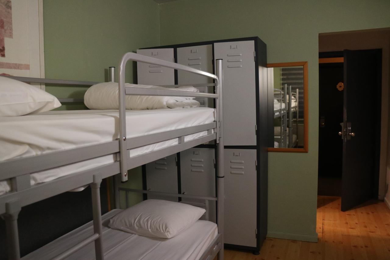 Es Hostel Midi Saint-Gilles Экстерьер фото